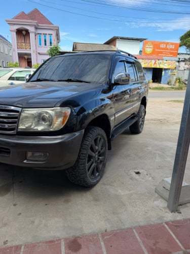ឡានលក់បន្ទា់