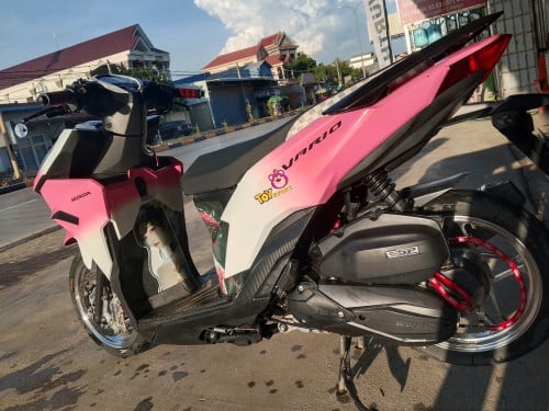 ម៉ូតូលក់ដូសេរី