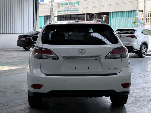 ទើបមកដល់ថ្មី