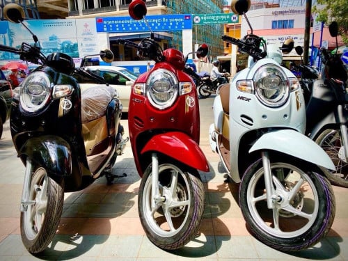 លក់ម៉ូតូ និង បង់រំលោះ