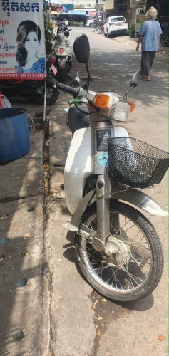 លក់ម៉ូតូ