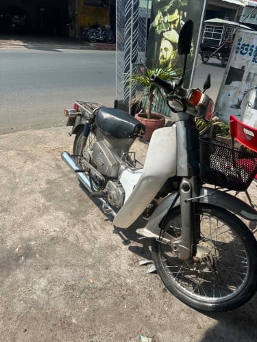 លក់ម៉ូតូ