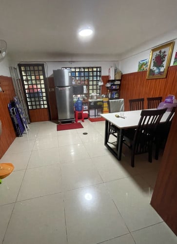 ផ្ទះល្វែងលក់បន្ទាន់ តំលៃក្រោមទីផ្សារខ្លាំង (ម្ចាស់ផ្ទាល់)