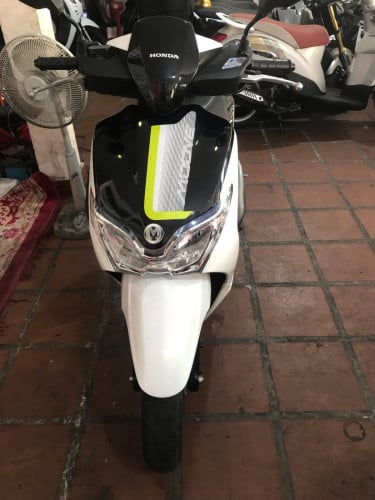 ម៉ូតូលក់