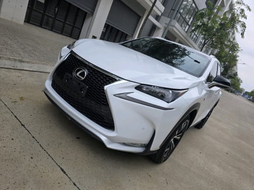 ឆ្នាំ 017 F-Sport ធានាជូនថ្មីគ្មានពីរ