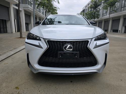 ឆ្នាំ 017 F-Sport ធានាជូនថ្មីគ្មានពីរ