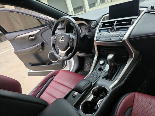 ឆ្នាំ 017 F-Sport ធានាជូនថ្មីគ្មានពីរ