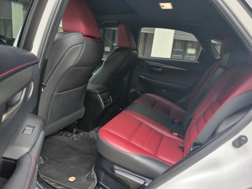 ឆ្នាំ 017 F-Sport ធានាជូនថ្មីគ្មានពីរ