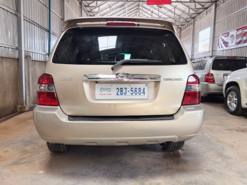 ឡានស្អាតអត់បុកអត់ច្រេស04V4ប៉ុង១