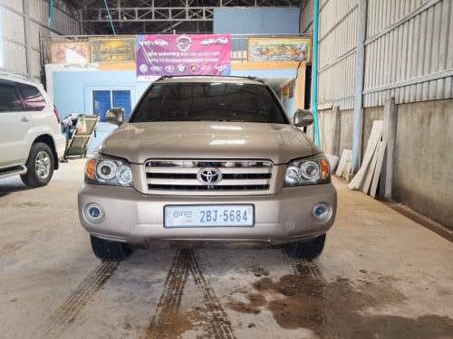 ឡានស្អាតអត់បុកអត់ច្រេស04V4ប៉ុង១