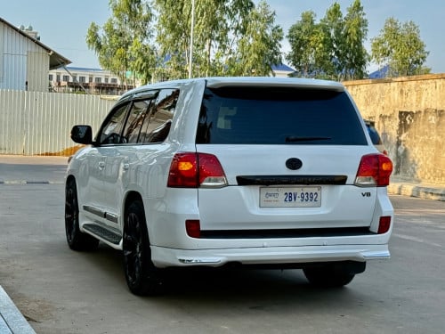 ឡង់ 08 VIP ប្រេីម៉ាស៊ូត​ បូមឡេីងចុះ​ ឡានស្អាត