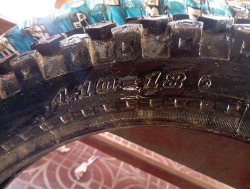 សំបកកង់ថ្មី រង្វង់ 18" មួយគូរ