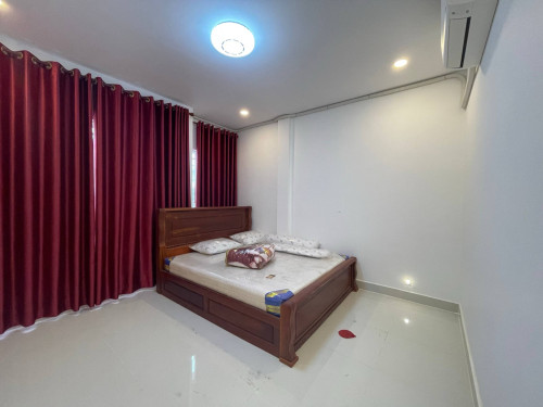 ផ្ទះលក់បន្ទាន់ តម្លៃ 37000$ កាលទិញ 48000$