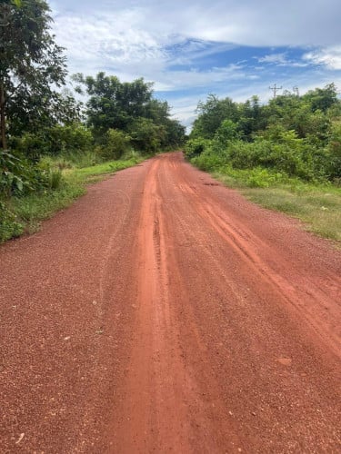 ដីលំហែរលក់ម៉ៅ7000$ចចារនៅឃុនរាមស្រុកបន្ទាយស្រី