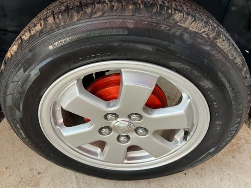 ឡានលក់ប្រញាប់លុយ 7500$