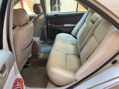 ឡានលក់ Camry 02 LE ABS កៅអីចុច