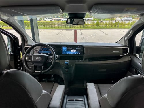 រថយន្ត FORD TOURNEO សម្រាប់ជួល