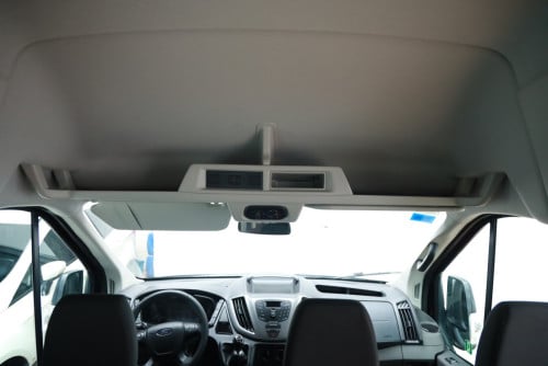 រថយន្ត FORD TRANSIT សម្រាប់ជួល