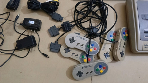 មានលក់ ម៉ាស៊ីនgame Super famicom Original