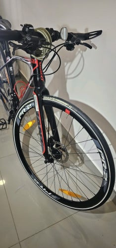 កង់ Giant FastRoad COMAX 1 តួរកាបោន size S