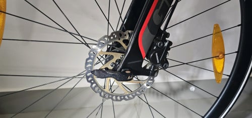 កង់ Giant FastRoad COMAX 1 តួរកាបោន size S