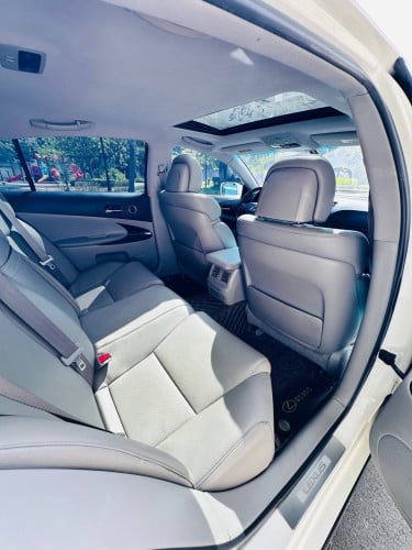 ឡានប្រើផ្ទាល់ Gs300 full ប៉ុង១