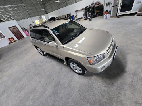 លក់Highlander 2004 V4.ប៉ុង1ទឹកមាស