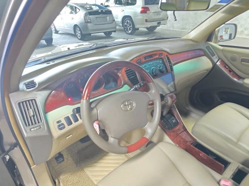 លក់Highlander 2004 V4.ប៉ុង1ទឹកមាស