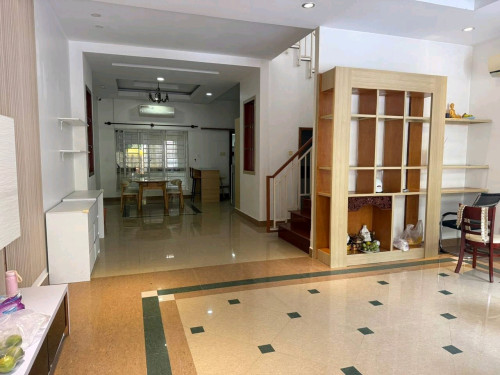 ផ្ទះជួល (House for Rent) បុរីប៉េងហួតបឹងស្នោរ