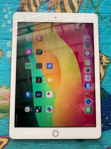 លក់ipad 6 wifi 32G like new
