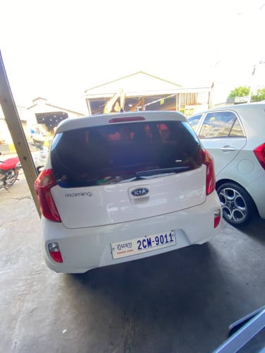 ទ្បាន KIA Morning 2012​​ ម្ចាស់ដេីមទី១ បងប្អូនចង់ទិញដាច់ក៍បាន រំលស់ក៍បាន