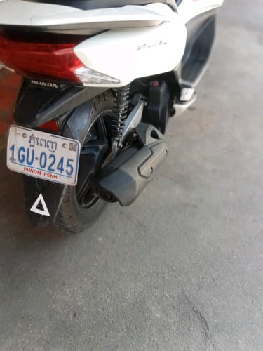 លក់ម៉ូតូ pcx ជប៉ុនសុទ្ធ 014