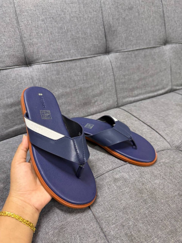 ស្បែកជេីងPedro មួយគូ15$ត្រូវការអាចឆាតសួបានមានសេវ៉ាផ្ញេី25ខេត្តក្រុង