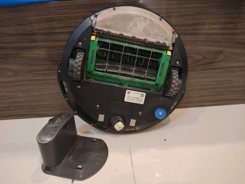 លក់ Robot បូមធូលីមួយទឹករបស់ជប៉ុន- ម៉ាស៊ីនខូចថ្ម