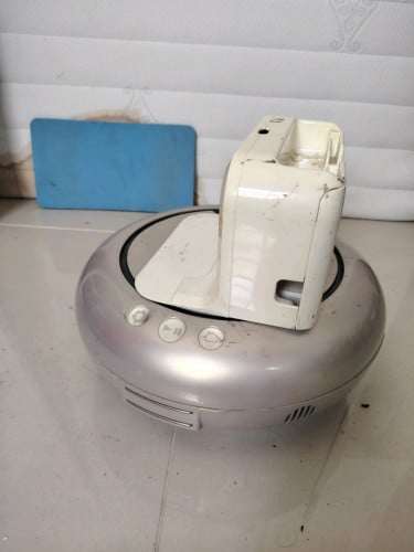 លក់ Robot បូមធូលីមួយទឹករបស់ជប៉ុន- ម៉ាស៊ីនខូចថ្ម