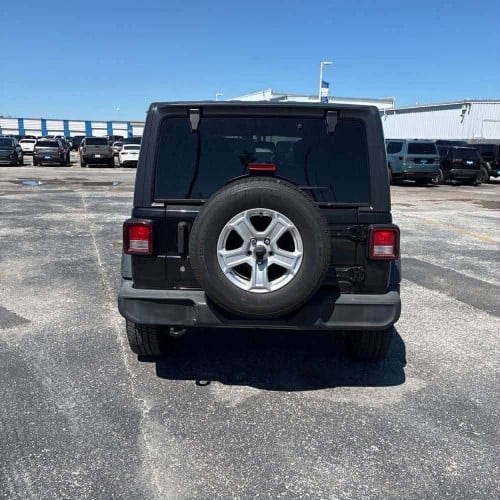 ✅️ETA 05 07 26 Jeep Wrangler 2018 ឡានស្អាត