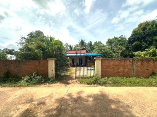 🏦House Available for Urgent Sale at a Special Price (Negotiable).