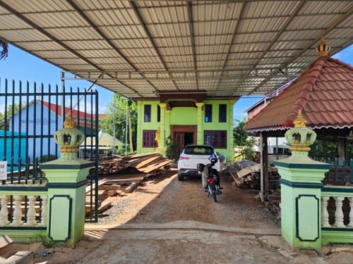 🏦House for Available for Urgent Sale at a Special Price (Negotiable).