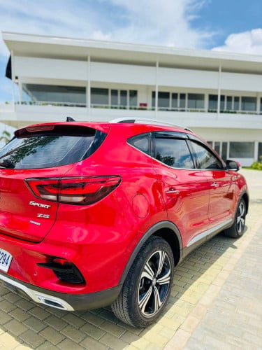 🚘 MG ZS 2021 ជាង២ម៉ឺនគីឡូ ឡានថ្មីដាច់ ម្ចាស់ដើម តម្លៃតែជាង១ម៉ឺន