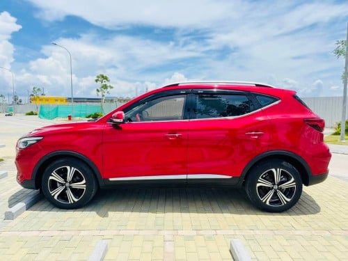 🚘 MG ZS 2021 ជាង២ម៉ឺនគីឡូ ឡានថ្មីដាច់ ម្ចាស់ដើម តម្លៃតែជាង១ម៉ឺន