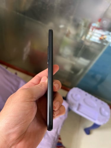 ចង់លក់Vivo v23e