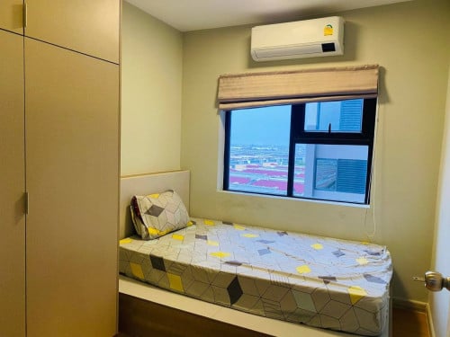 2 bed at condo polaris for rent