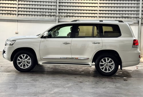 2016 LAND CRUISER GXR FULL OPTION អារ៉ាប់
