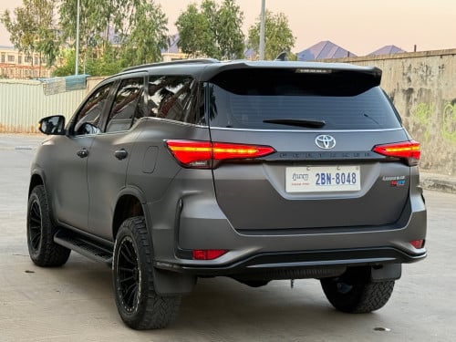 2022 Legender ប្រេីបាន 4មុឺនគីឡូ​ ទឹកថ្នាំហ្សុីនមួយជុំ(នៅស្កុត)
