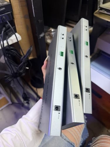 4K HDMI 8x1 Multi Viewer មានការធានា1 អាទិត្យ អីវ៉ាន់មាននៅក្នុងស្តុក បងអាចធ្វើការកម្ម៉ង់បាន📩