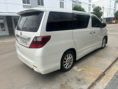 Alphard 2010