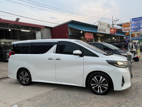 Alphard ឆ្នាំ2020 V4 សាំងសុទ្ធ