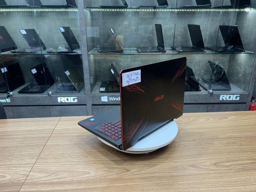 Asus Tuf gaming FX504 (Gaming&Design)