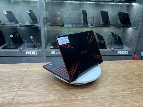 Asus Tuf gaming FX504 (Gaming&Design)