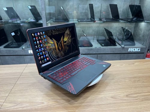 Asus Tuf gaming FX504 (Gaming&Design)